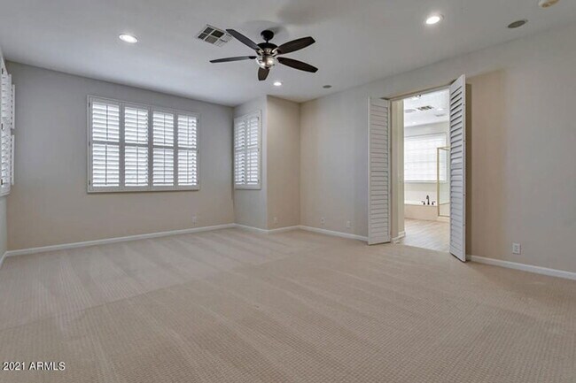 Building Photo - 6132 W Morrow Dr