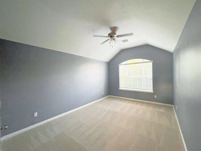Building Photo - 10815 Lake Raven Ct