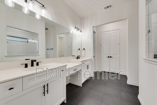 Building Photo - 2901 Little Wonder Ln