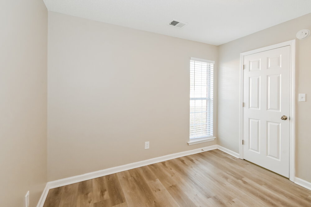Building Photo - 6336 Sandbourne E