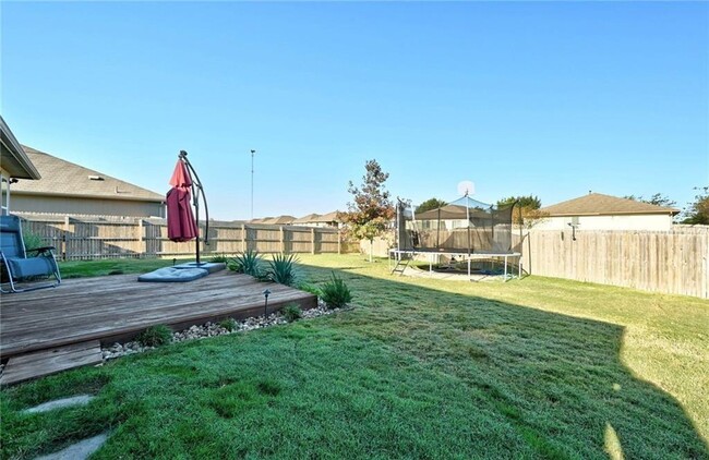 Building Photo - 436 Musgrav