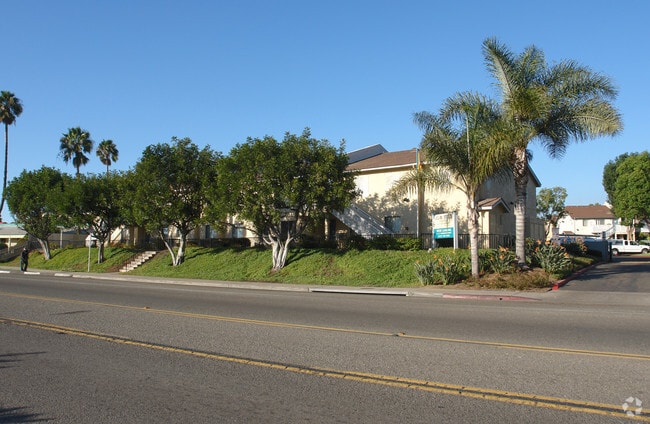 Building Photo - Ocean Breeze
