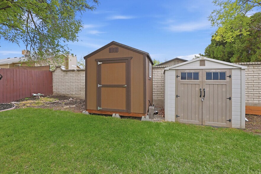 Building Photo - 9107 S Peach Blossom Dr