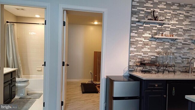 Building Photo - 25501 Emerson Oaks Dr