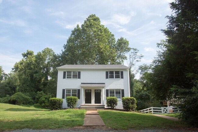 Building Photo - 256 Stribling Ave