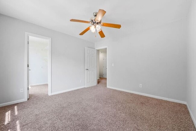 Building Photo - 3485 Maple Terrace Dr