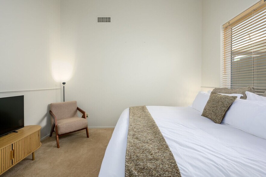 Building Photo - 28050 N 110th Pl