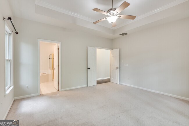 Building Photo - 6515 Fairgreen Dr