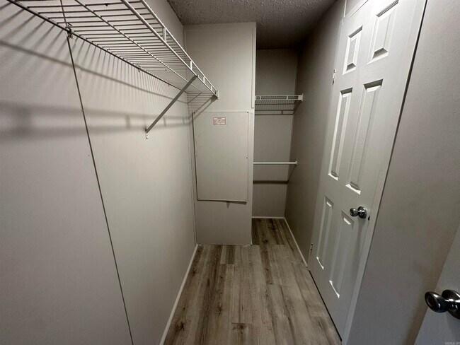 Building Photo - 2712 Spring St