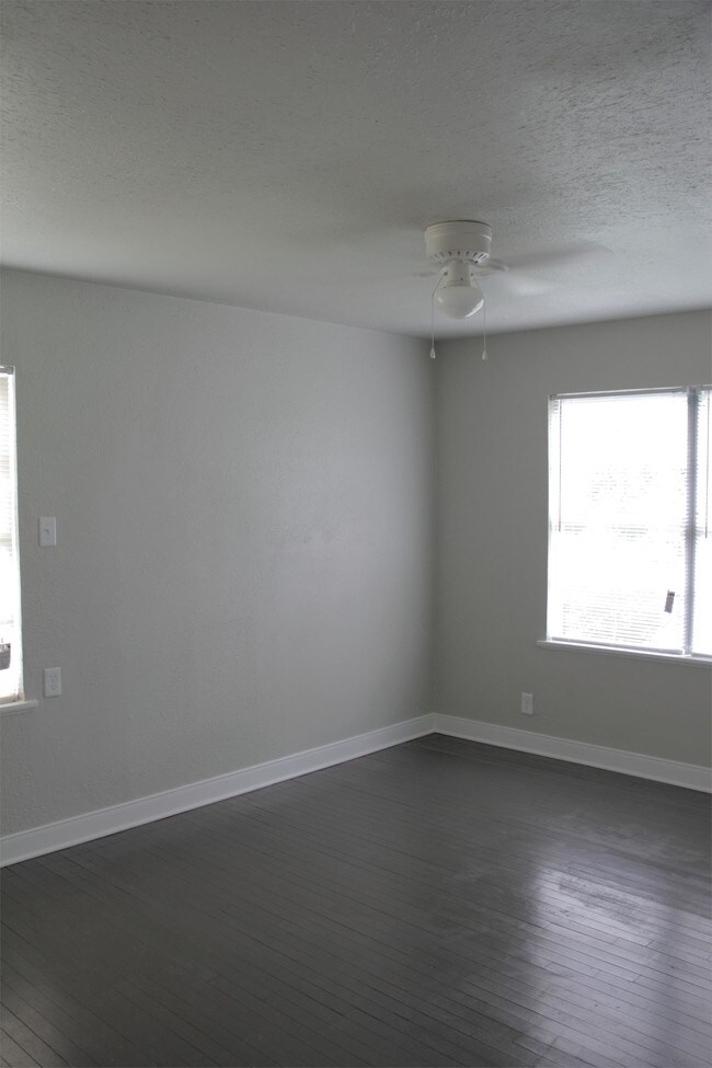 Building Photo - 1207 4th Ave N