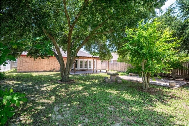 Building Photo - 1801 Crown Pointe Blvd