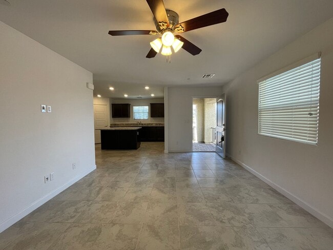 Building Photo - HENDERSON CADENCE COMMUNITY - 3 bed 2.5 ba...
