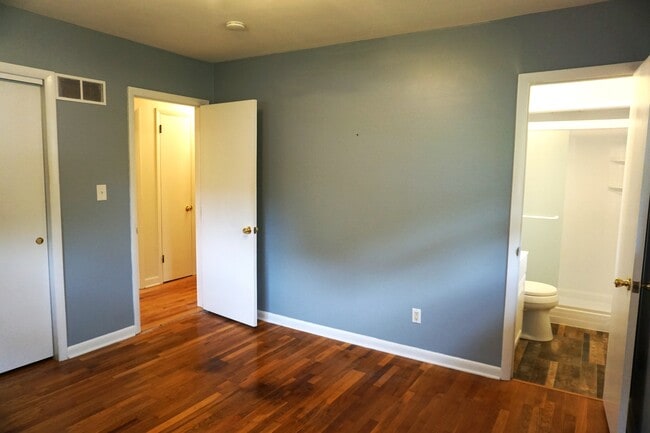 Primary bedroom - 2917 North Star Rd