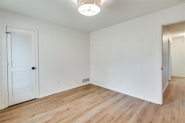 Building Photo - 1015 De Pauw Dr