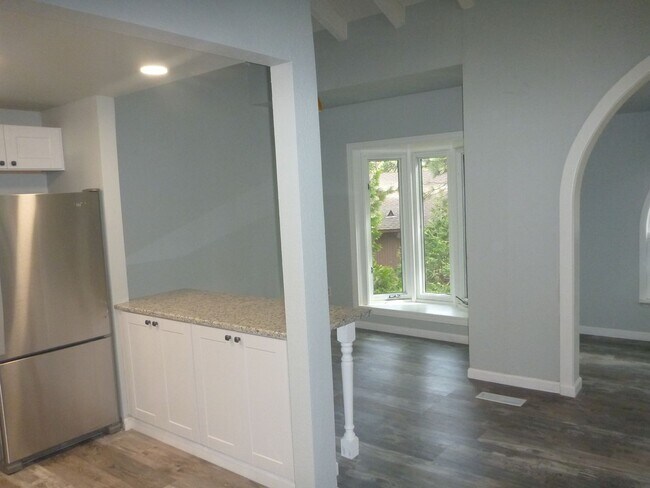 Building Photo - 1047 War Bonnet Way