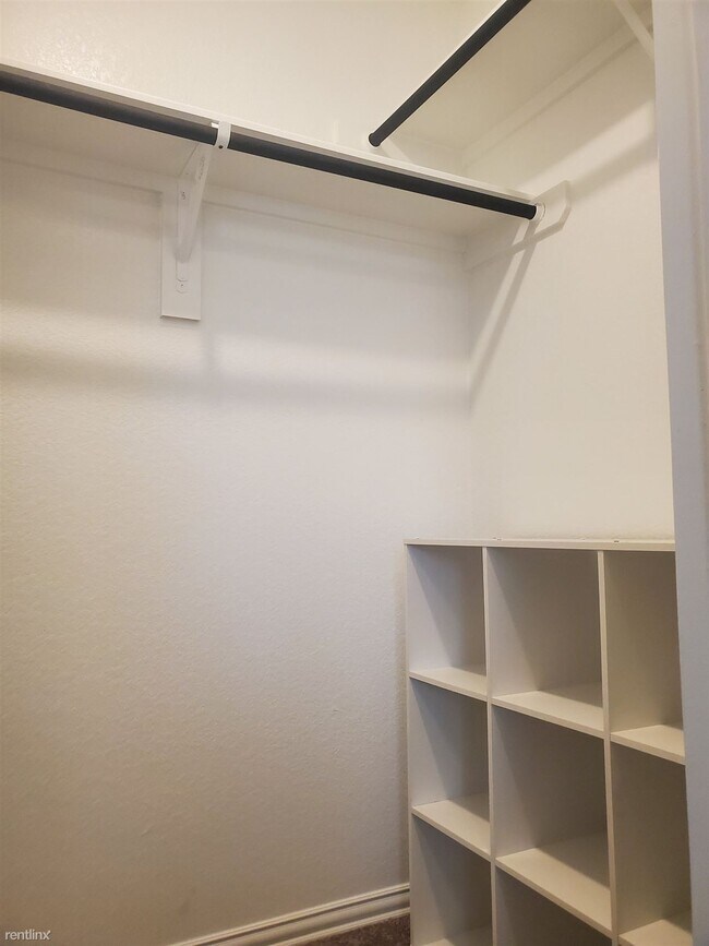 Building Photo - 4 br, 3 bath House - 7442 French Quarter Ct