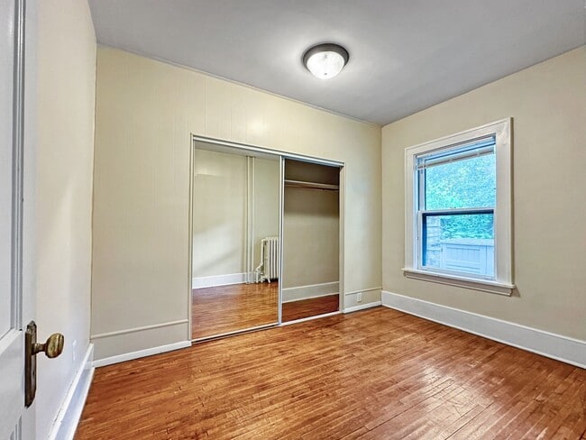 Building Photo - 331 Ramsey St