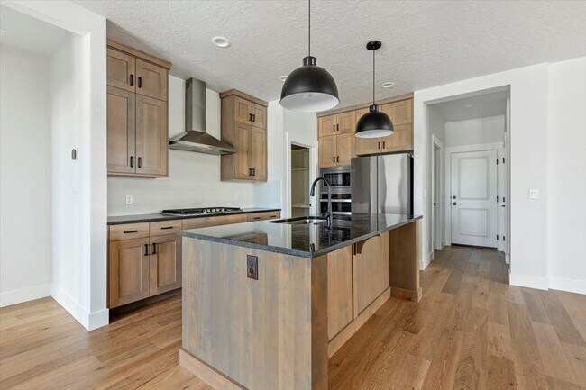 Building Photo - 8283 W Shams Ln