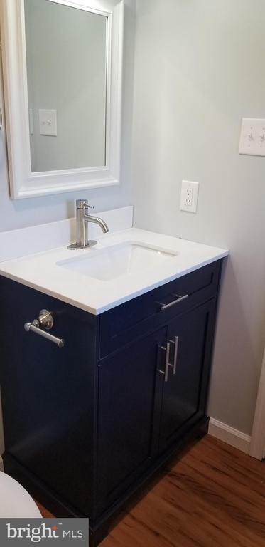 Building Photo - 473 Freemont St