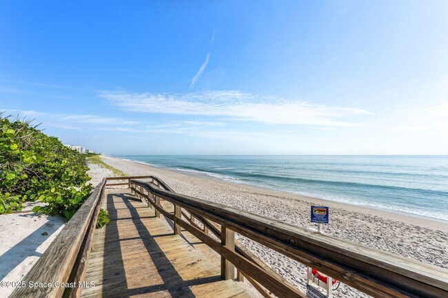 Building Photo - 1125 Jimmy Buffett Mem Hwy