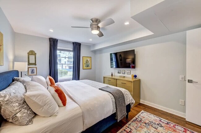 Building Photo - 510 Queens Rd