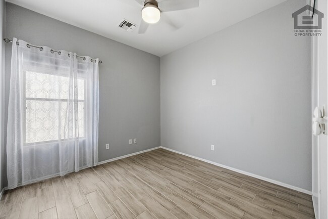 Building Photo - 3Bed/2Bath House at Ray Rd/Recker Rd! Ready for Immediate Move-In!