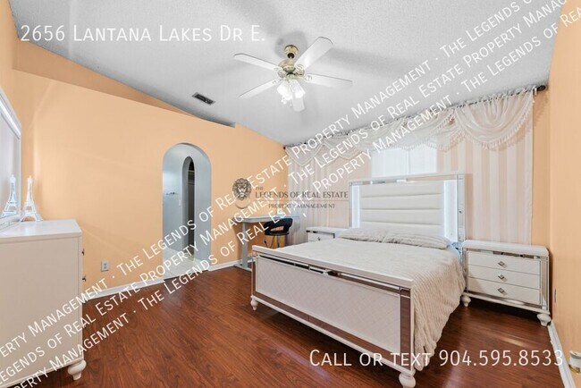 Building Photo - 2656 Lantana Lakes Dr E