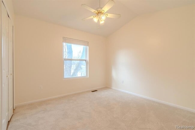 Building Photo - 27365 Park Ct