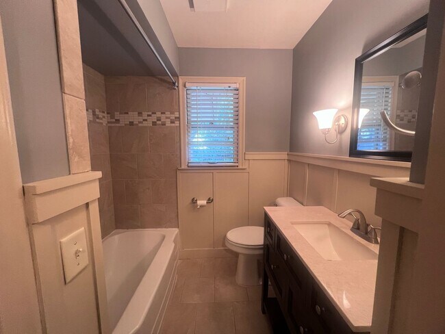 Building Photo - East Grand Rapids Schools! Single Family Home!