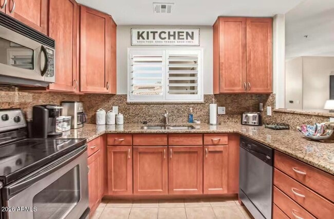 Building Photo - 11375 E Sahuaro Dr