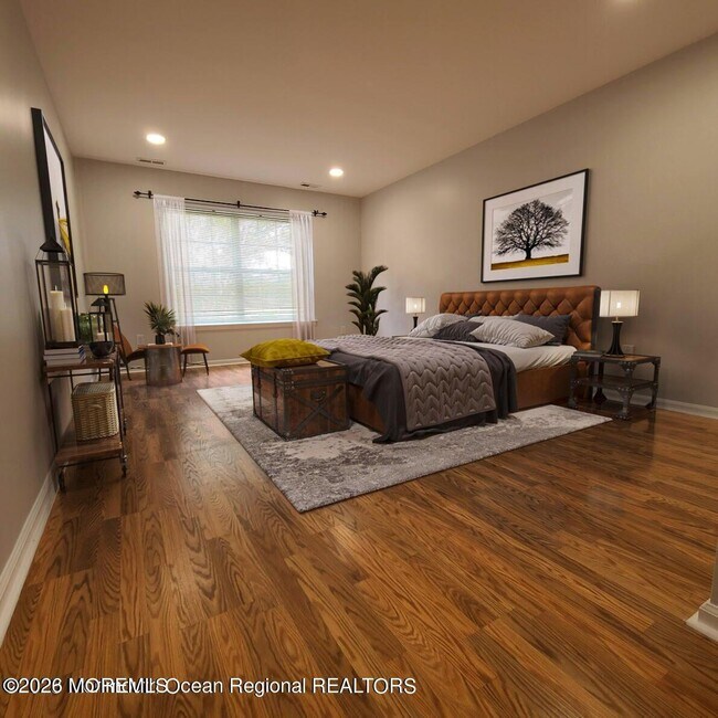 Building Photo - 7904B Normandy Dr