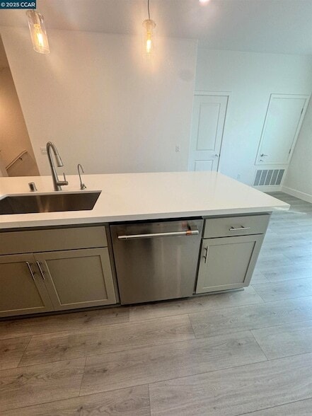 Building Photo - 725 Delve Ct