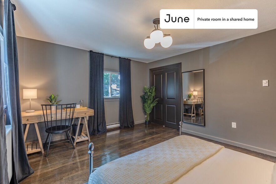 Building Photo - Room in Shared 6 bed/4 bath home