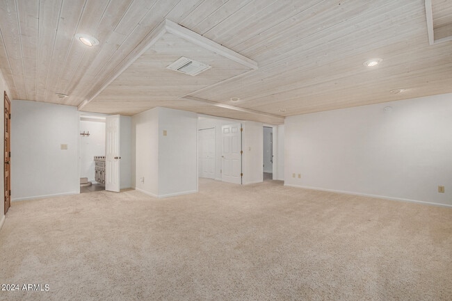 Building Photo - 32015 N 71st St