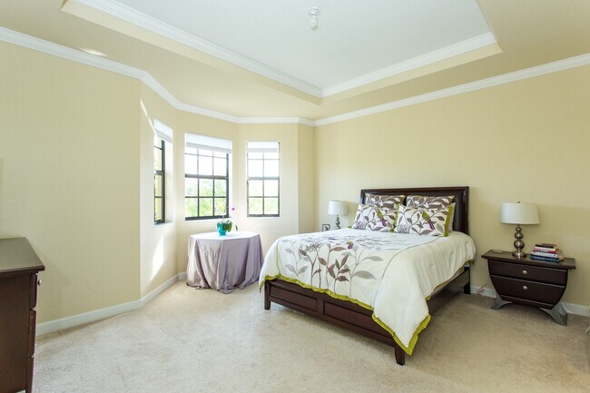 Building Photo - 10426 Wellington Parc Dr