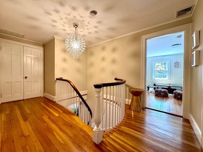 Building Photo - 27 Gammons Rd