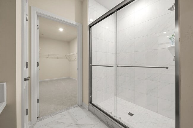 Building Photo - 2 Stratton Dr