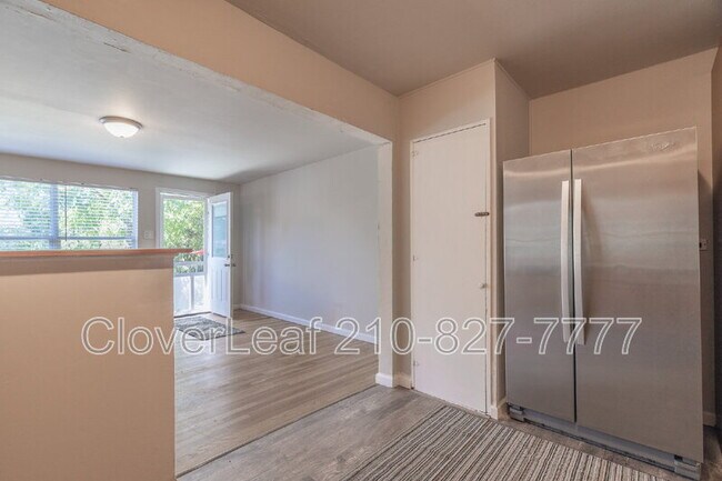 Building Photo - 210 Harwood Dr