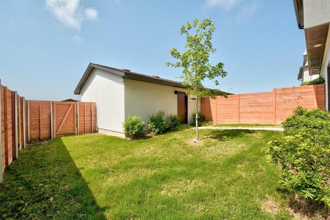Building Photo - 5605 Charles Merle Dr.
