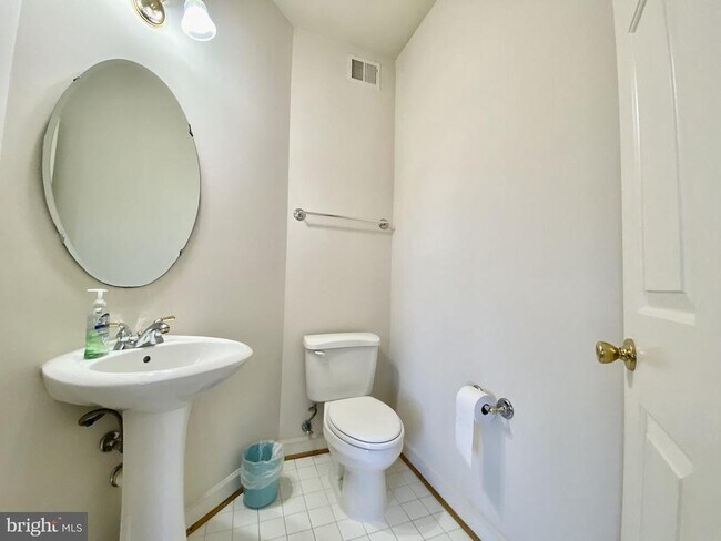 Building Photo - 23412 Winemiller Way