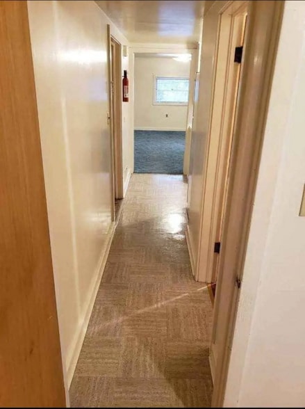 Building Photo - 531 Linden Dr