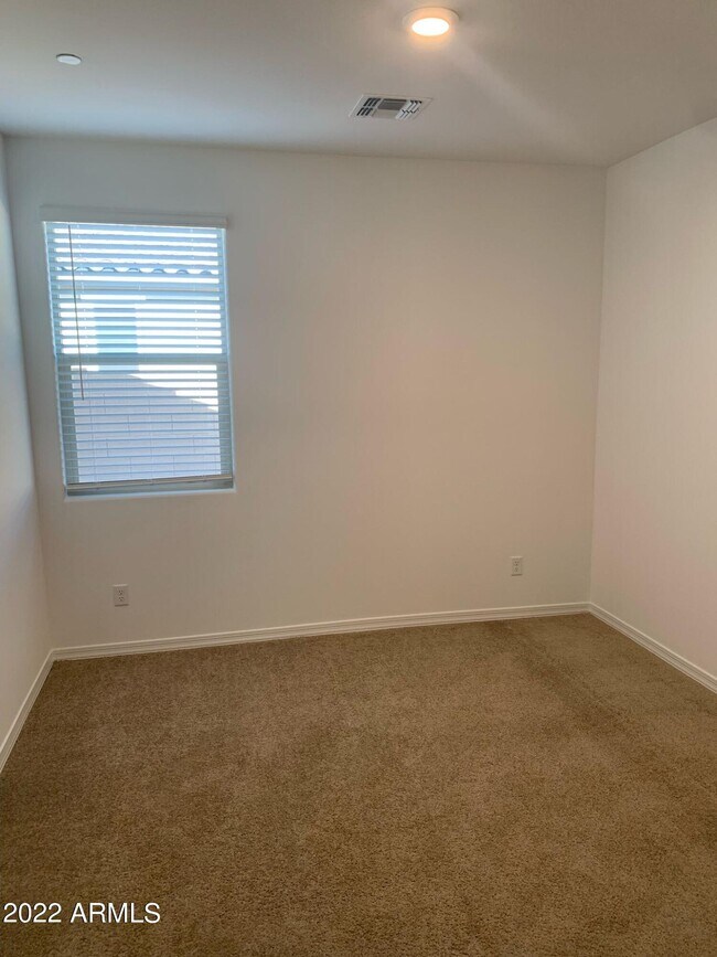 Building Photo - 29437 N 113th Ln