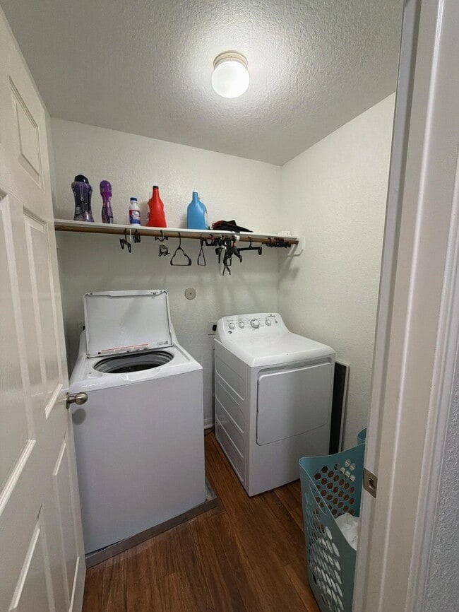 Building Photo - 2623 Hunters Side Trl