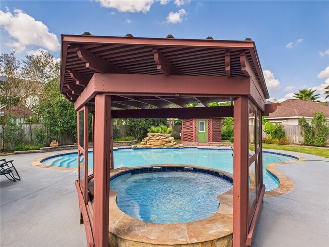 Building Photo - 5810 Parkdale Ct