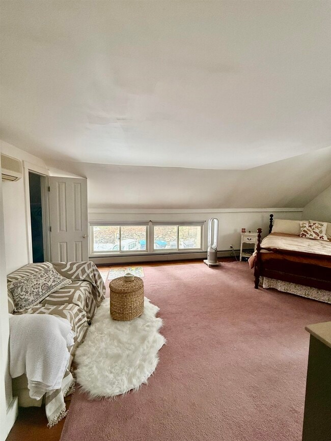 Building Photo - 43 Pleasant St