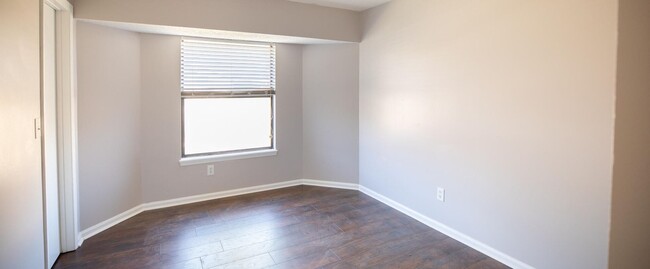 Building Photo - Spring Fling!  Move into this Home this Up...