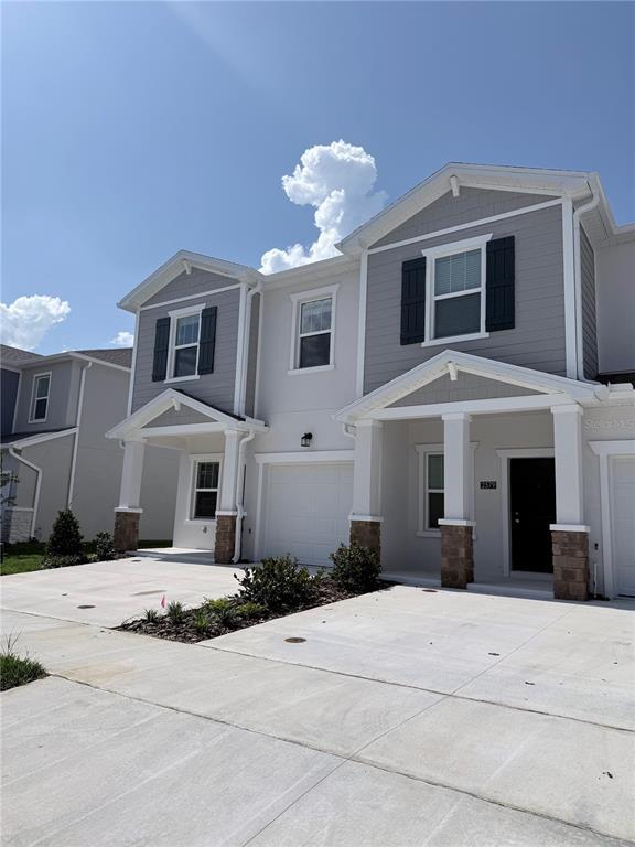 Building Photo - 2583 Skyline Lp