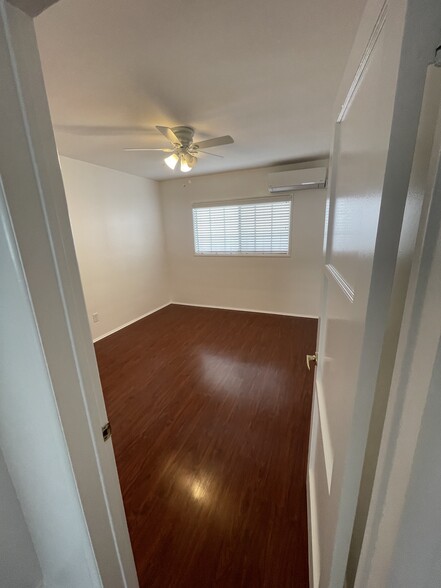 Building Photo - 5534 Kester Ave