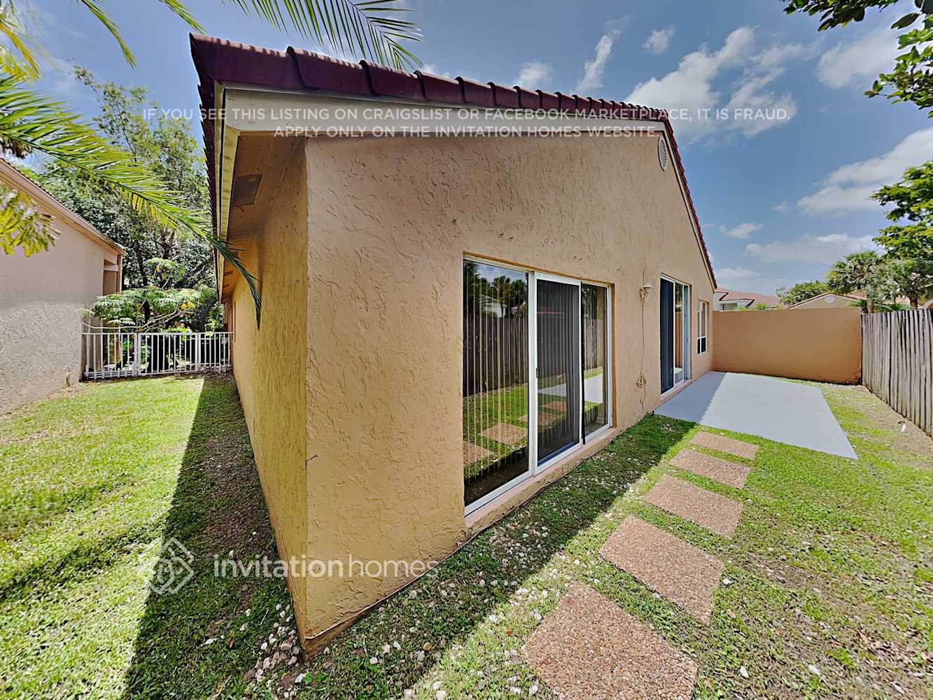 Building Photo - 7735 NW 63rd Way