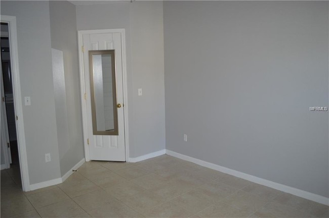Building Photo - 4360 S Kirkman Rd